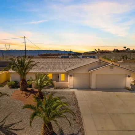 Buy this 3 bed house on 3227 Sheik Drive in Lake Havasu City, AZ 86404