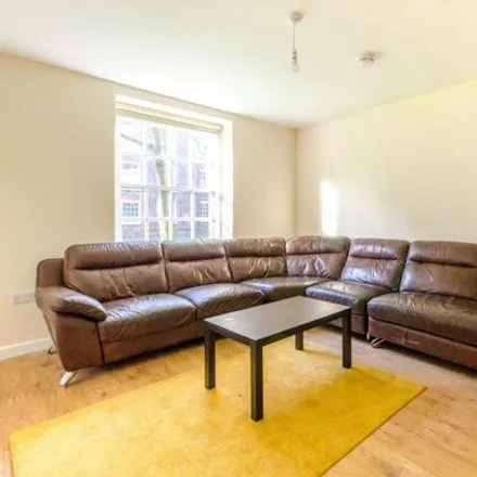 Rent this 2 bed apartment on Eastlake House in 41-59 Frampton Street, London