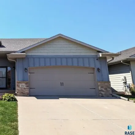 Buy this 4 bed house on 4511 South Tribbey Trail in Sioux Falls, SD 57106