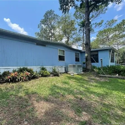 Buy this studio apartment on 6751 East Shadow Lane in Citrus County, FL 34452