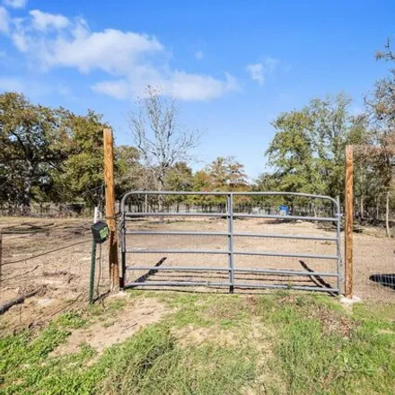 Buy this studio apartment on 910 Scott Road in Parker County, TX 76088