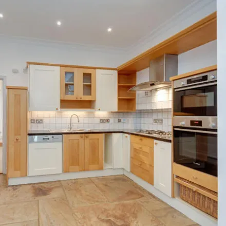 Image 4 - 17 Grove End Road, London, NW8 9HL, United Kingdom - House for rent