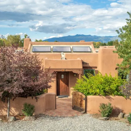 Image 1 - 412 Valverde Commons Drive, Taos, NM 87571, USA - House for sale