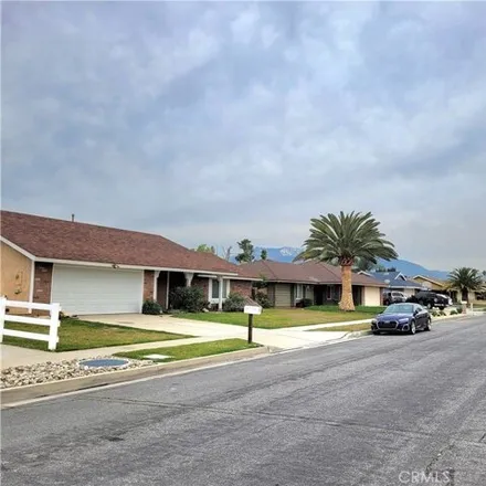 Image 4 - 2474 North Fillmore Avenue, Rialto, CA 92377, USA - House for rent
