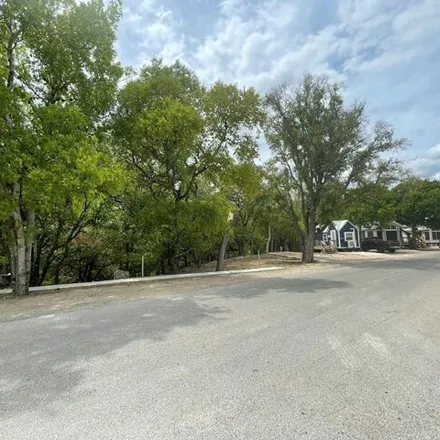 Image 3 - 2937 Riverside Drive, Kerrville, TX 78028, USA - House for sale
