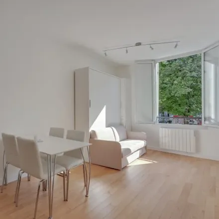 Rent this studio apartment on Paris 17e Arrondissement