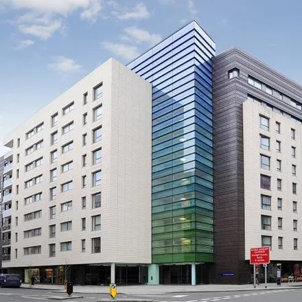 Image 8 - Barrington Court, Wilton Road, London, SW1V 1HP, United Kingdom - Apartment for rent
