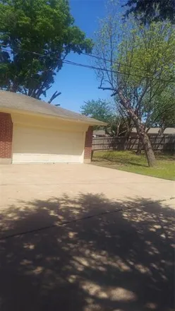 Image 4 - 858 Ray Andra Drive, DeSoto, TX 75115, USA - House for rent