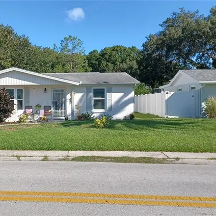 Buy this 2 bed house on 7213 Magnolia Valley Drive in Pasco County, FL 34653