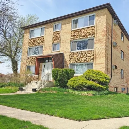 Rent this 2 bed house on 7887 Sheffield Drive in Palos Hills, IL 60465