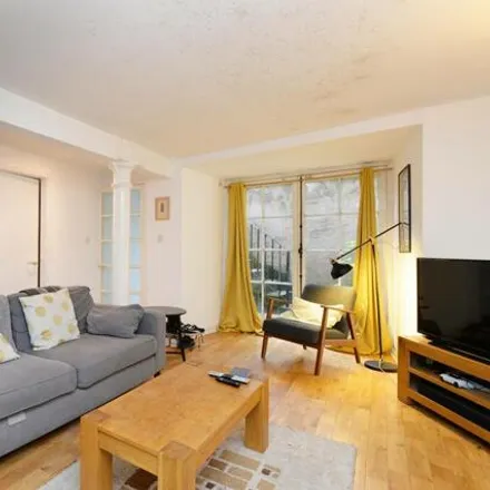 Image 2 - Blair's Brewery, Campbell's Close, City of Edinburgh, EH8 8JJ, United Kingdom - Apartment for sale