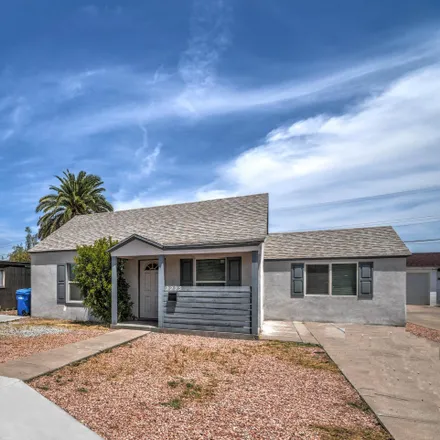 Buy this 3 bed house on 2225 North 23rd Place in Phoenix, AZ 85006