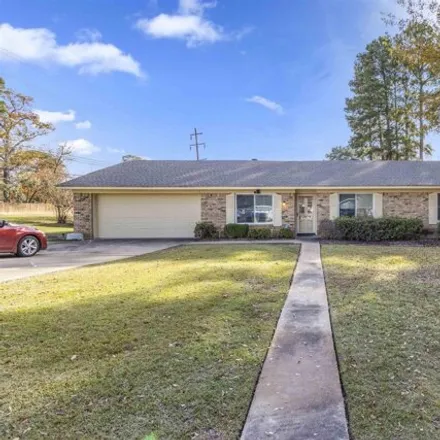 Buy this 3 bed house on 1612 Ferndale St in Longview, Texas