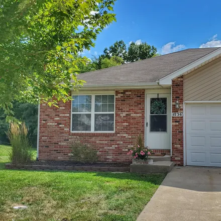 Image 2 - 1236 Evergreen Circle, Boonville, MO 65233, USA - Townhouse for sale