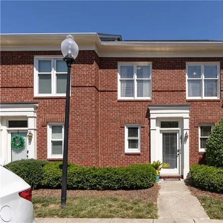 Image 1 - 2641 Dilworth Heights Lane, Charlotte, NC 28209, USA - Townhouse for sale