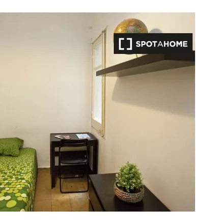 Rent this 6 bed room on Carrer de Bolívar in 11, 08001 Barcelona