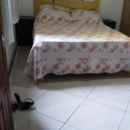 Buy this 2 bed house on Rua Casemiro de Abreu 430 in Centro, Cabo Frio - RJ