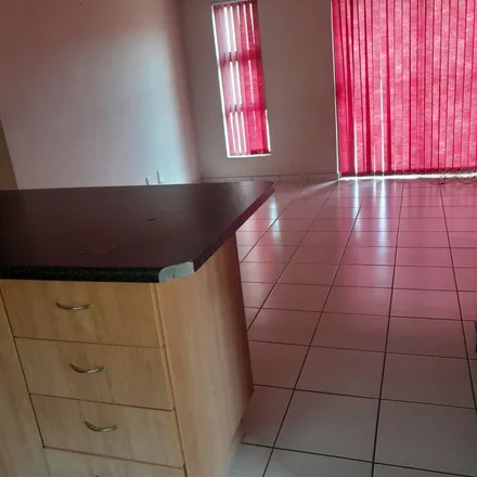 Image 2 - unnamed road, Vorna Valley, Midrand, 1681, South Africa - Apartment for rent