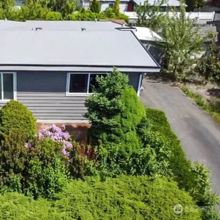 Buy this 3 bed house on 808 Camas Avenue Northeast in Renton, WA 98056