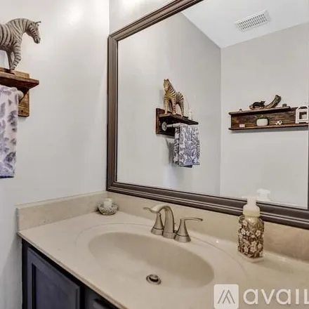 Image 4 - 1715 Arezzo Cir, Unit 1715 - Townhouse for rent