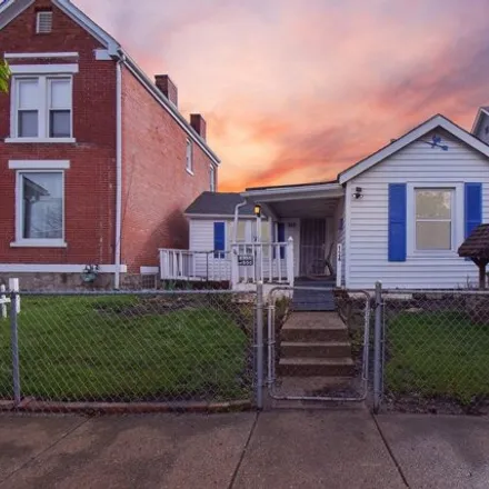 Buy this 2 bed house on Avondale Elementary School in West Town Street, Columbus