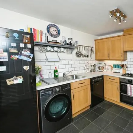 Image 6 - Piper Close, Mansfield Woodhouse, NG19 7GG, United Kingdom - Townhouse for sale