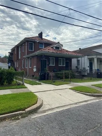 Image 1 - 1023 Valence Street, New Orleans, LA 70115, USA - House for sale