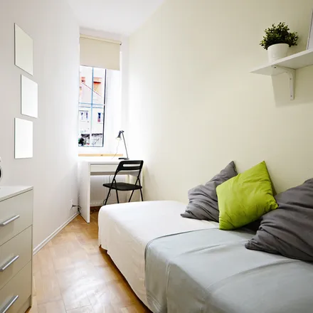Rent this 5 bed room on Pierwszej Dywizji 1a in 51-674 Wrocław, Poland