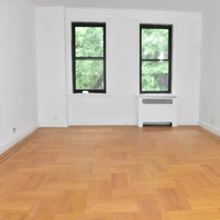 Rent this 1 bed condo on 200 Bennett Avenue in New York, NY 10040