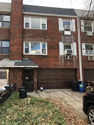 Rent this 3 bed townhouse on 25-26 Parsons Boulevard in New York, NY 11354