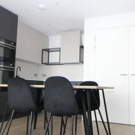 Image 7 - Mulberry Apartments, 1-40 Coster Avenue, London, N4 2TG, United Kingdom - Apartment for rent