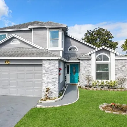 Buy this 6 bed house on 4840 Kingston Cir in Kissimmee, Florida