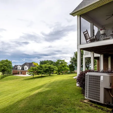 Image 9 - Patriot Hills Golf Club, 735 Constitution Drive, Flat Gap, Jefferson City, TN 37760, USA - House for sale