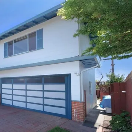 Buy this 3 bed house on 2220 Salisbury Way in San Mateo, CA 94403