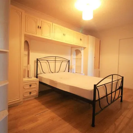 Rent this 2 bed apartment on Hampshire Road in London, RM11 3EU