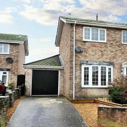 Buy this 3 bed house on Crawshay Drive in Llantwit Major, CF61 2LH