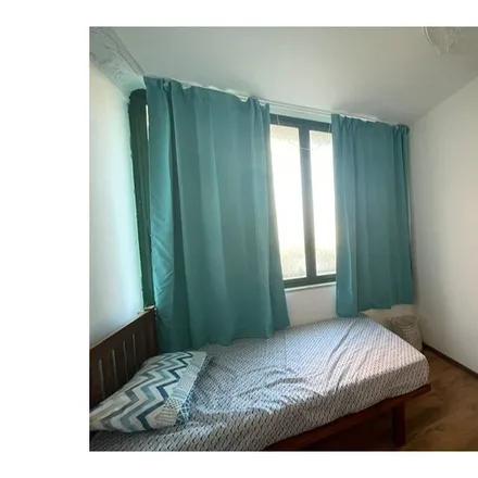 Rent this 6 bed room on Cantone 7 in Via Carlo Armellini, 32