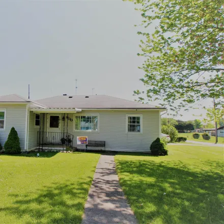 Buy this 2 bed house on 900 Villa Terrace in Kendallville, IN 46755