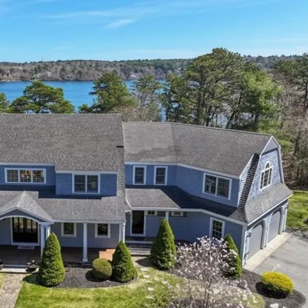Buy this 6 bed house on 112 Roxy Cahoon Road in Plymouth, MA 02560