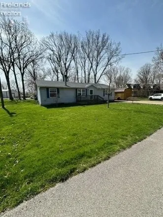 Image 1 - 1513 South Pass, Bay View, Margaretta Township, OH 44870, USA - House for sale