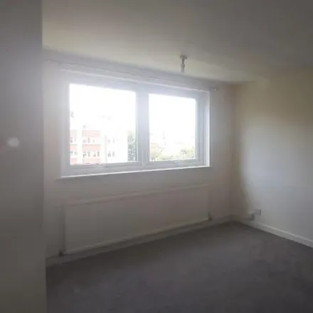 Image 6 - Bramley Hill, London, CR2 6LL, United Kingdom - Apartment for rent