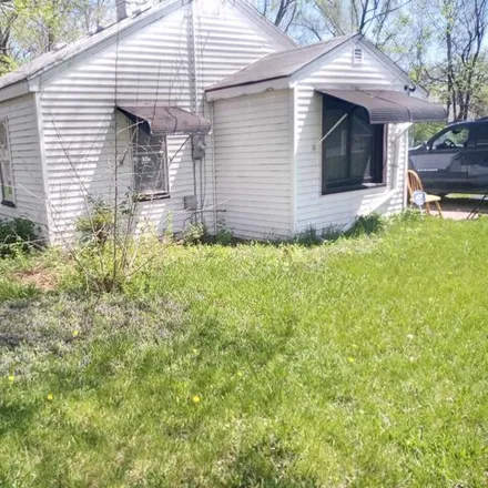 Buy this 2 bed house on 2964 8th Street in Franklin Gardens, Rockford