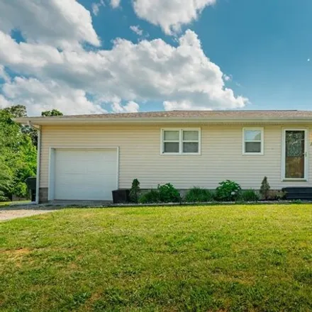 Buy this 3 bed house on 376 Spicer Avenue in Madisonville, KY 42431