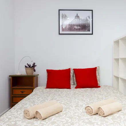 Rent this 1 bed apartment on Carrer de Piquer in 08001 Barcelona, Spain