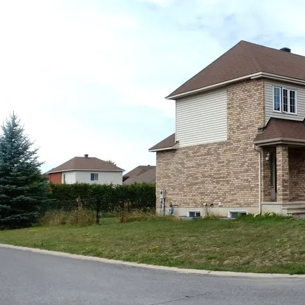 Rent this 3 bed house on Gatineau in Aylmer, CA