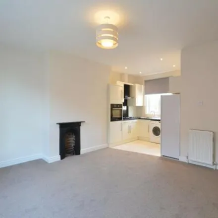 Rent this 1 bed room on Oriental Hut in Stockport Road, Marple