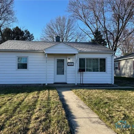 Buy this 2 bed house on 1147 Putnam Street in Findlay, OH 45840