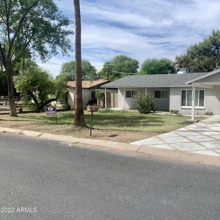 Rent this 4 bed house on 2308 North 30th Place in Phoenix, AZ 85008