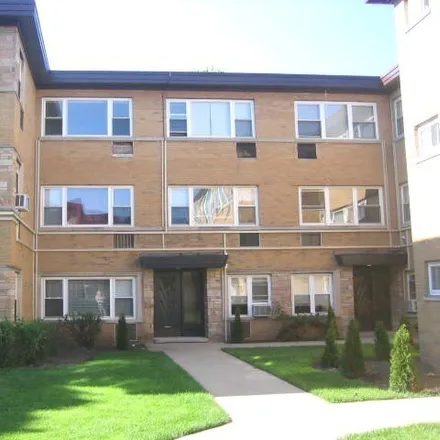 Buy this 1 bed condo on 6835 N Seeley Ave Apt 3N in Chicago, Illinois