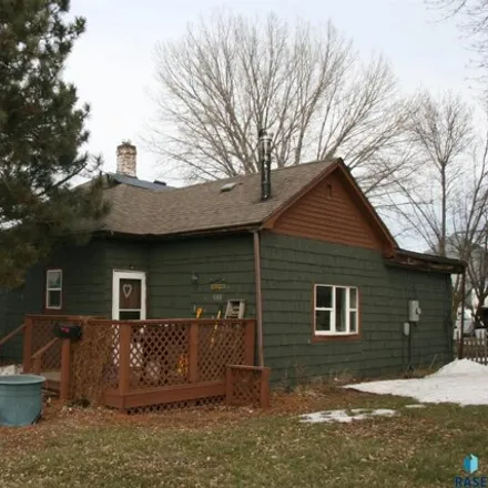 Buy this 3 bed house on 225 East Hemlock Street in Beresford, SD 57004